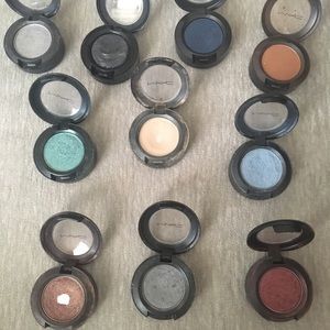 Mac eyeshadow pods
